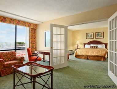 Ramada Plaza Hotel Columbus Exteriör bild