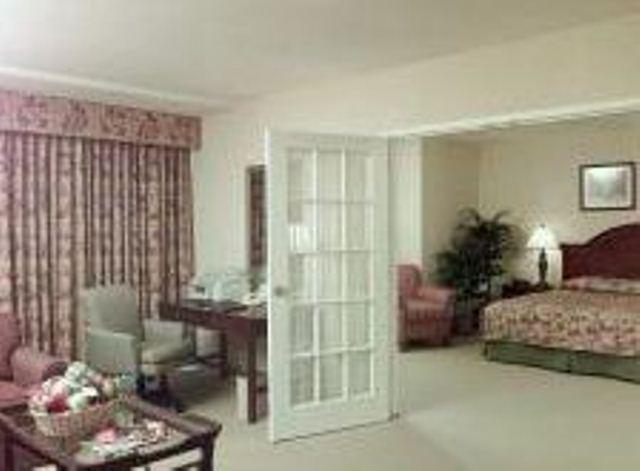 Ramada Plaza Hotel Columbus Rum bild